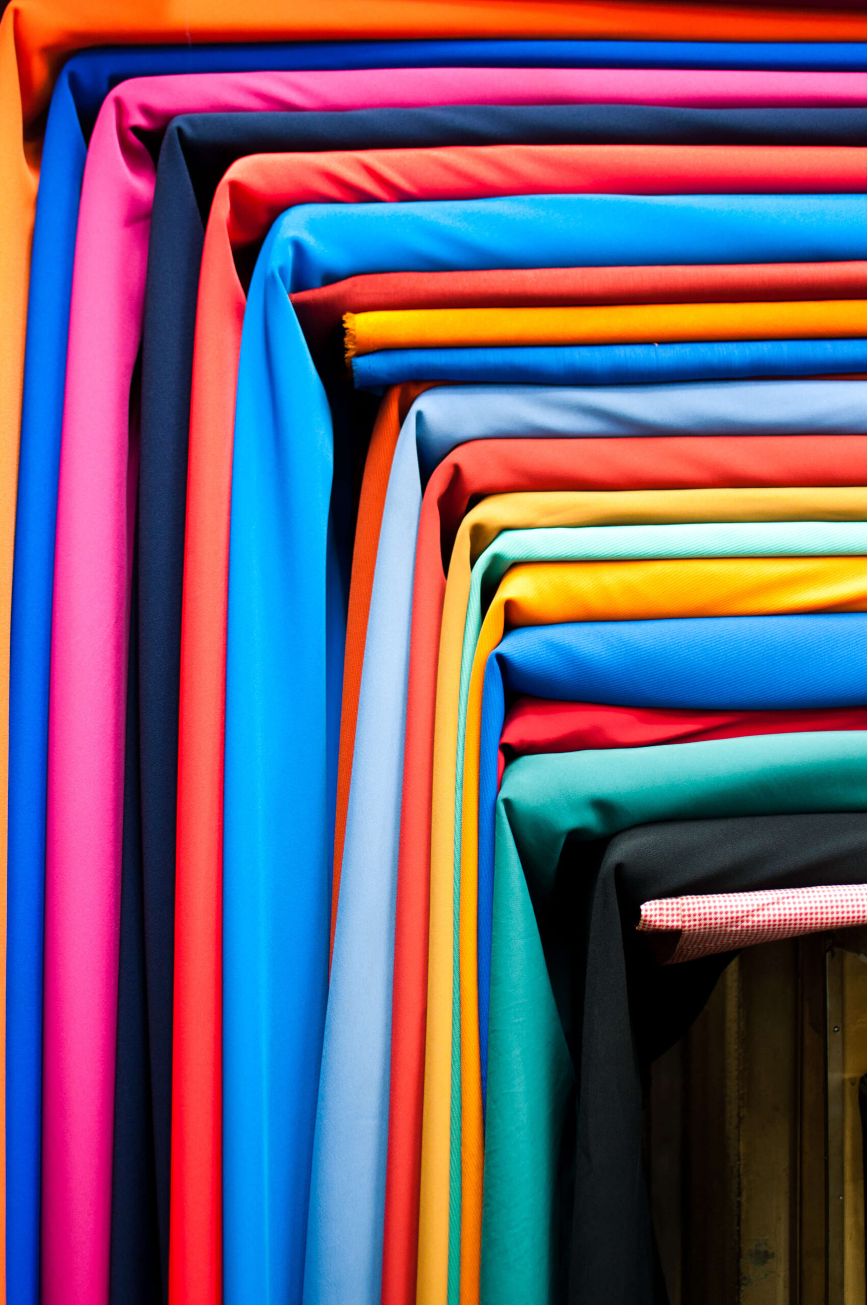 POLYESTER BLENDS VS. COTTON